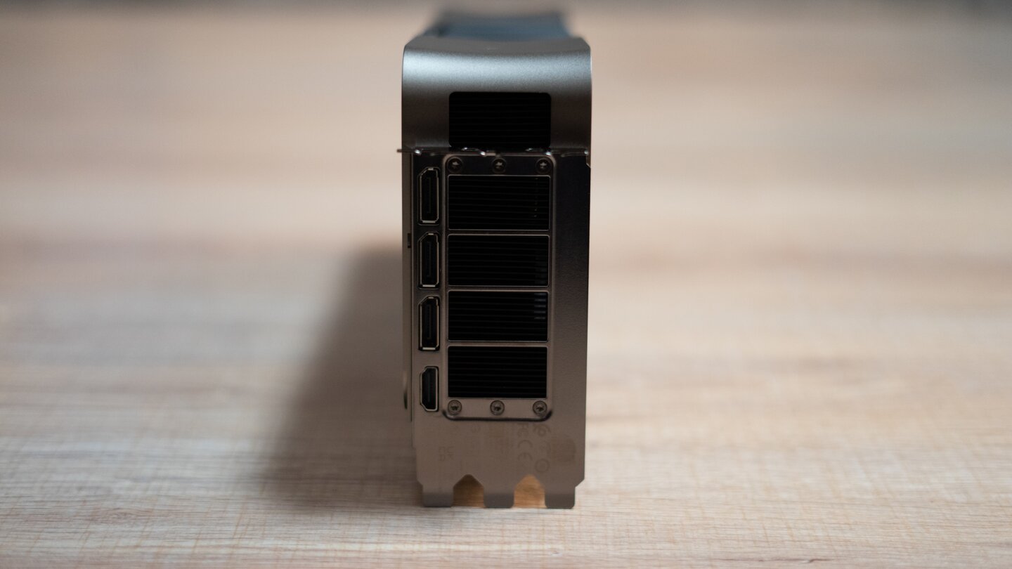 RTX 4080 FE Anschlüsse