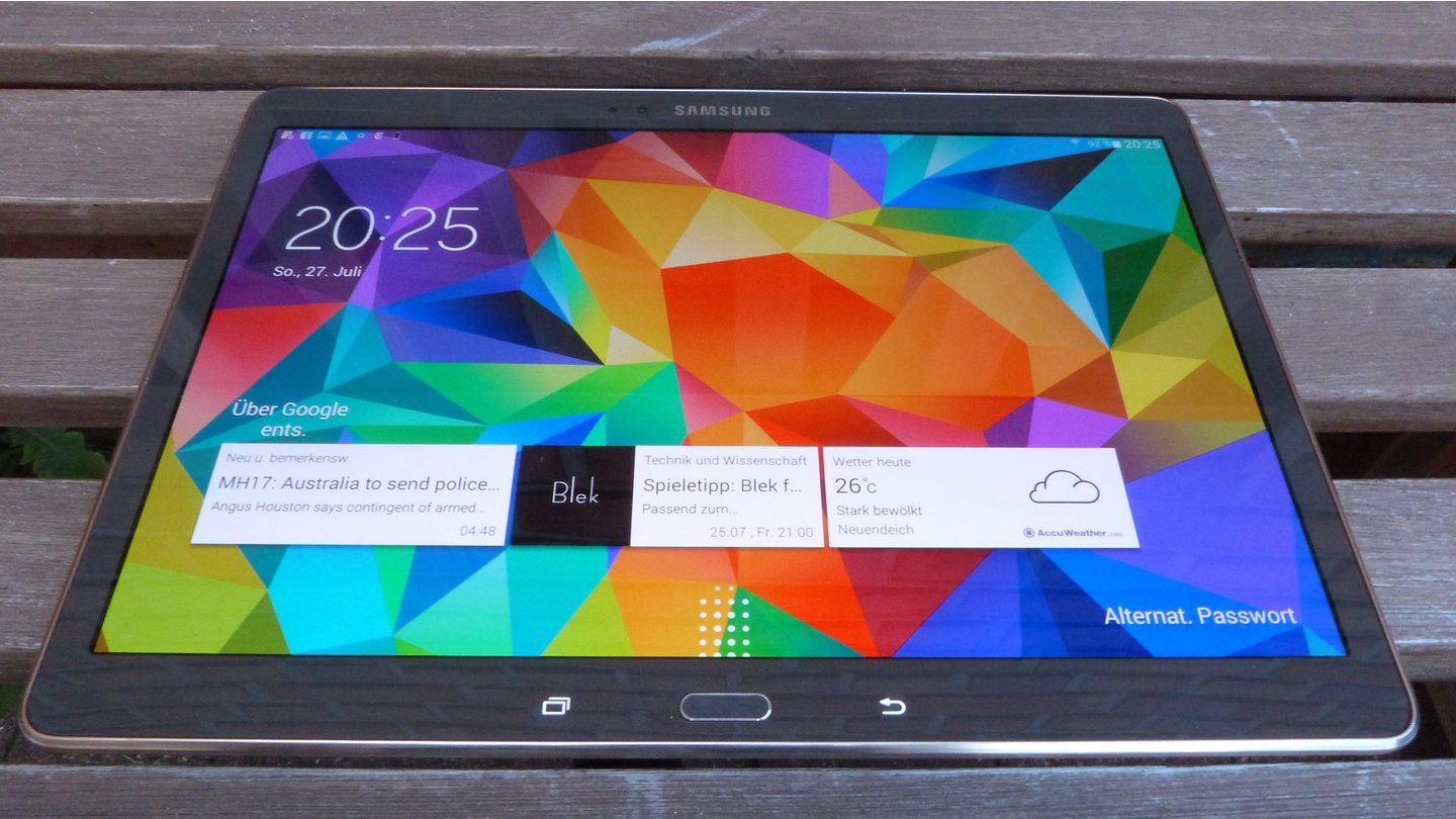 Farbenfroh wie von AMOLED-Diyplays gewohnt: Der Sperrbildschirm des Galaxy Tab S.