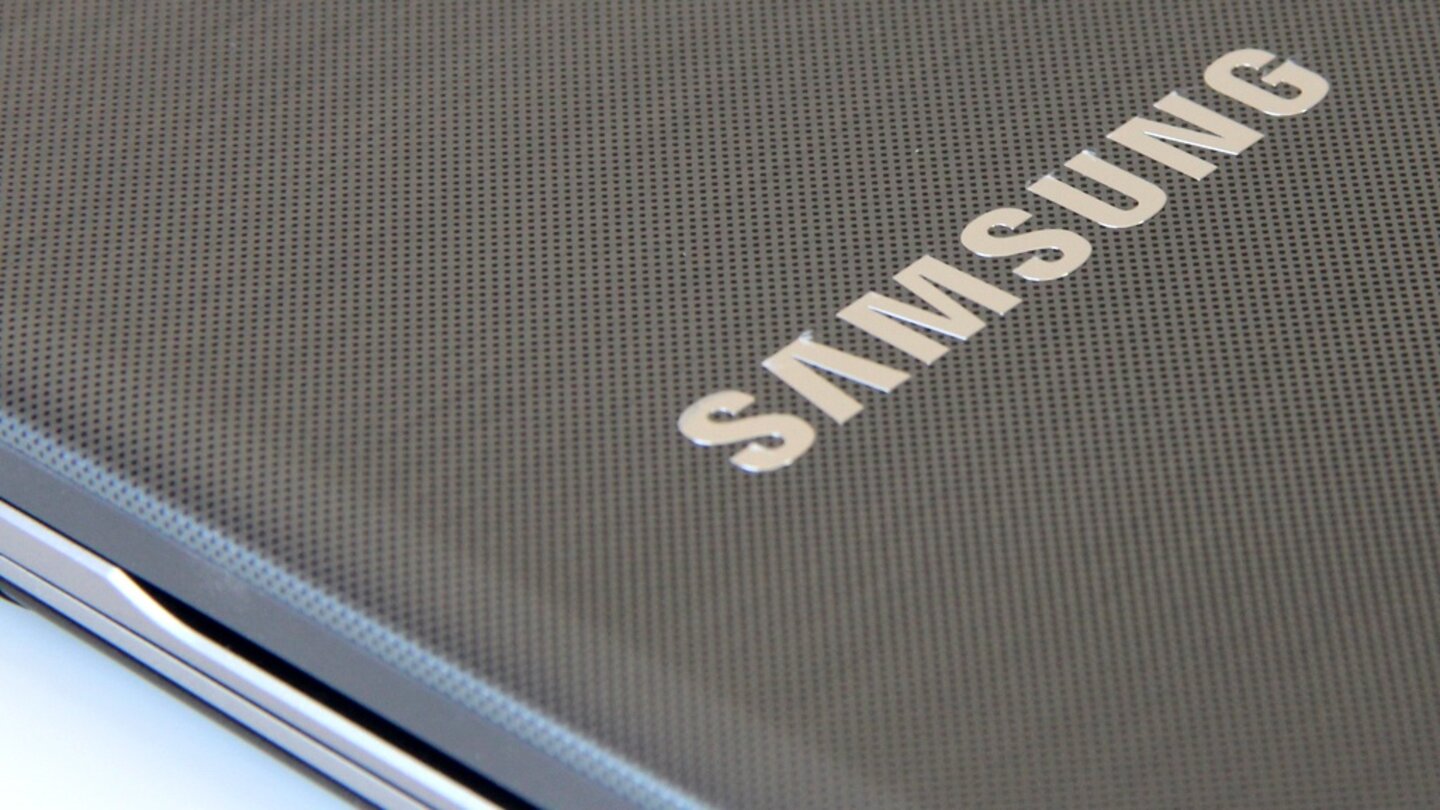 Samsung Serie 5 550P7C