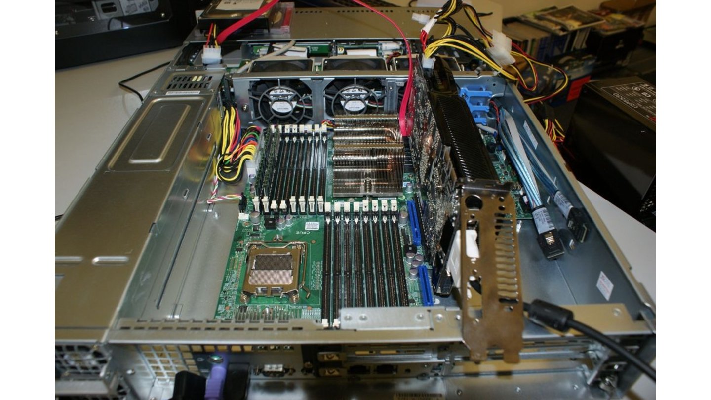 Server-Testsystem mit Opteron 2384 und Geforce GTX 280