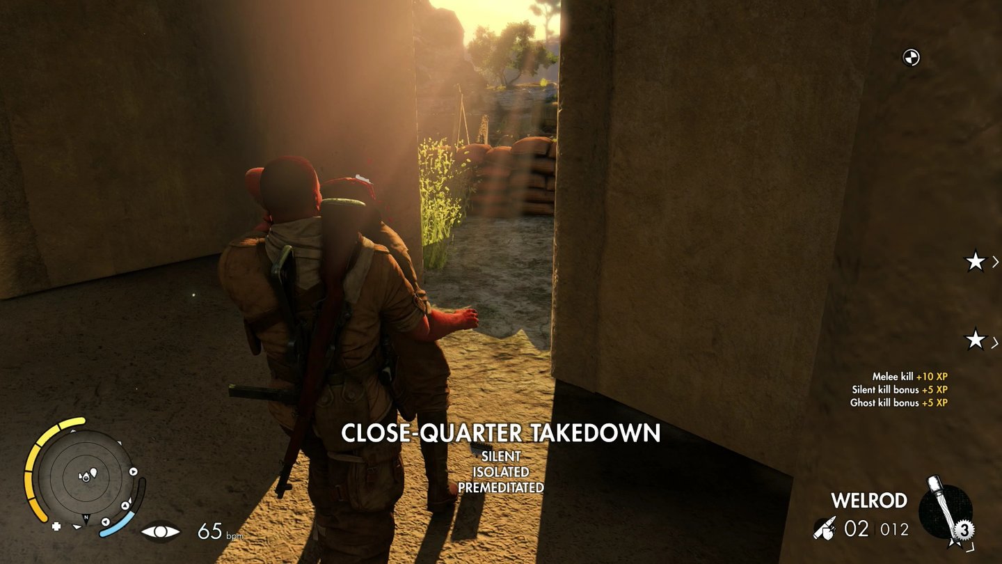 Sniper Elite 3So lange Karl unbemerkt bleibt, kann er Soldaten aus dem Hinterhalt meucheln. Sobald sie ihn allerdings sehen, muss er zur Pistole greifen.