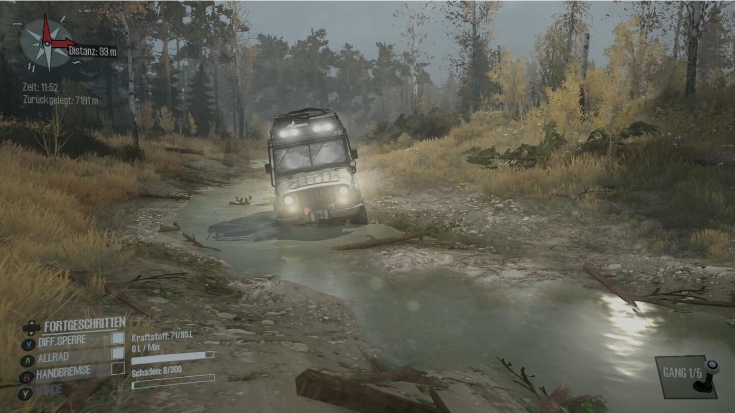 Spintires: MudRunnerEin SUV wie dieses eignet sich vor allem dafür, die Karte zu erkunden und aufzudecken. Er flutscht auch durch enger stehende Bäume.