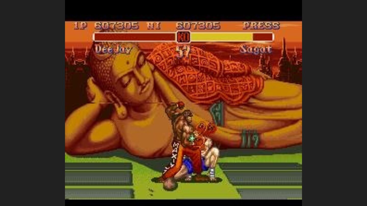Dee Jays Machine Gun Uppercut forces Sagat to do a very closing defense position.