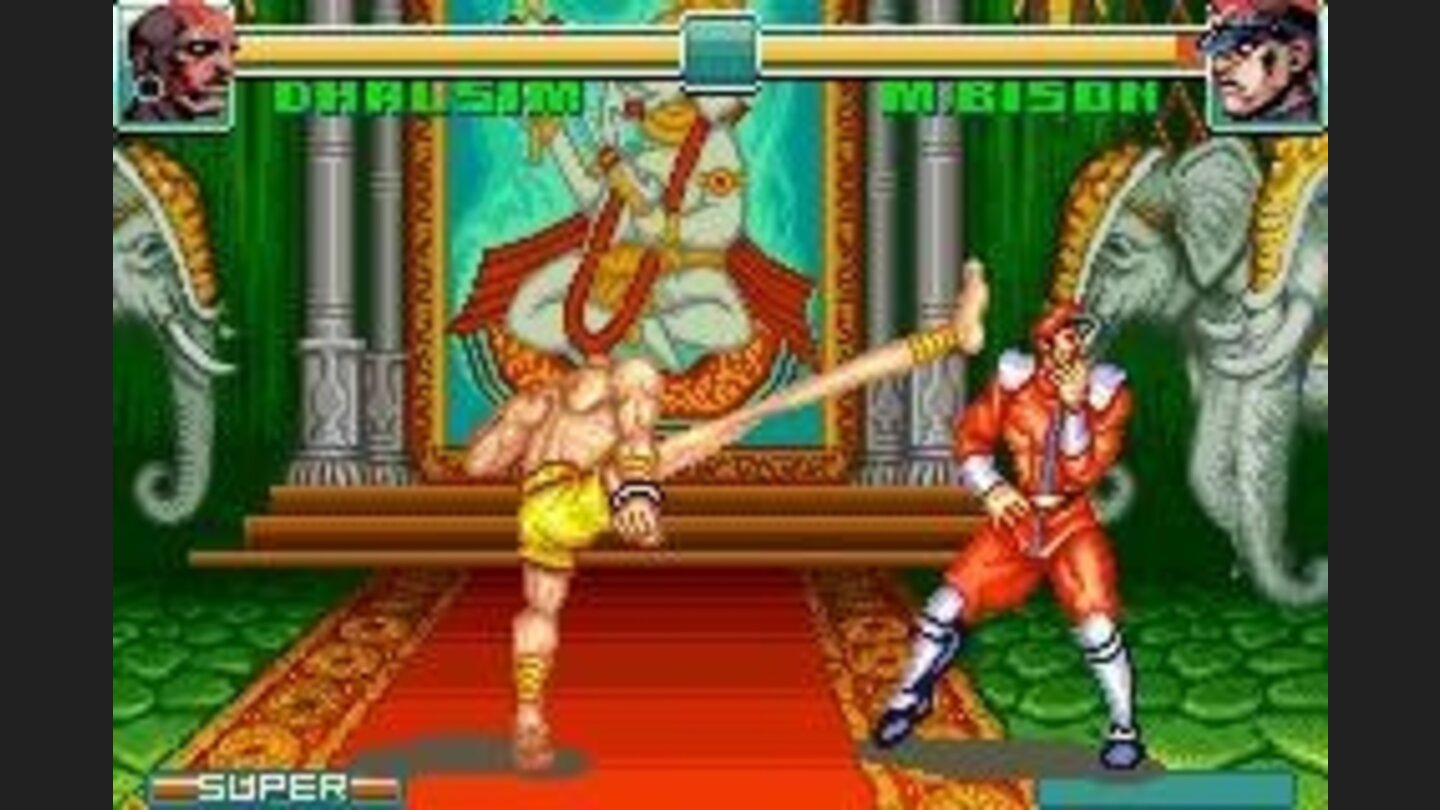 Dhalsim kicks M.Bison