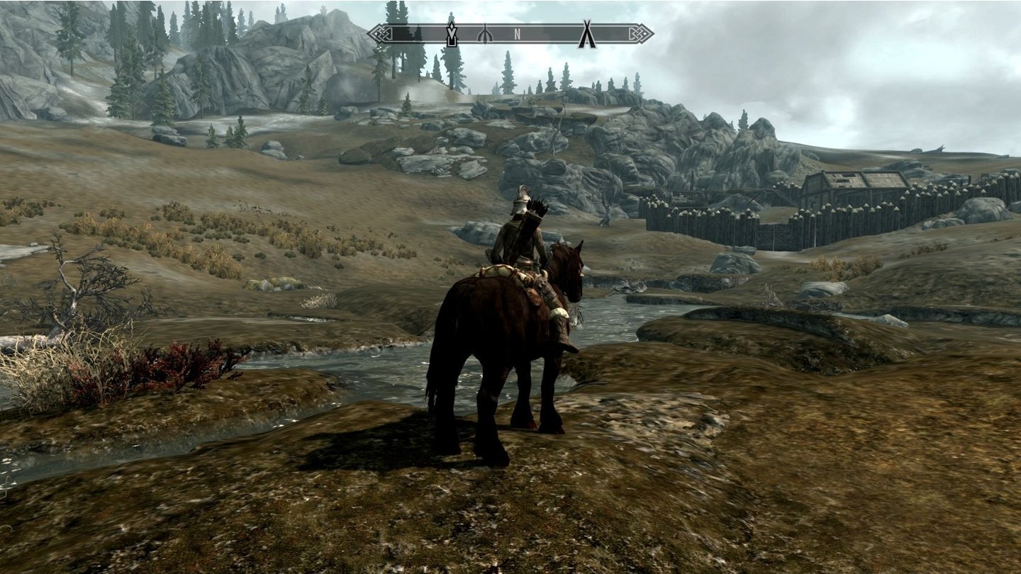 The Elder Scrolls 5: Skyrim (PC-Version)Dann findet man auch schmucke Plätzchen wie dieses verlassene Lager - wo uns aus heiterem Himmel Banditen überfallen. Also Vorsicht!