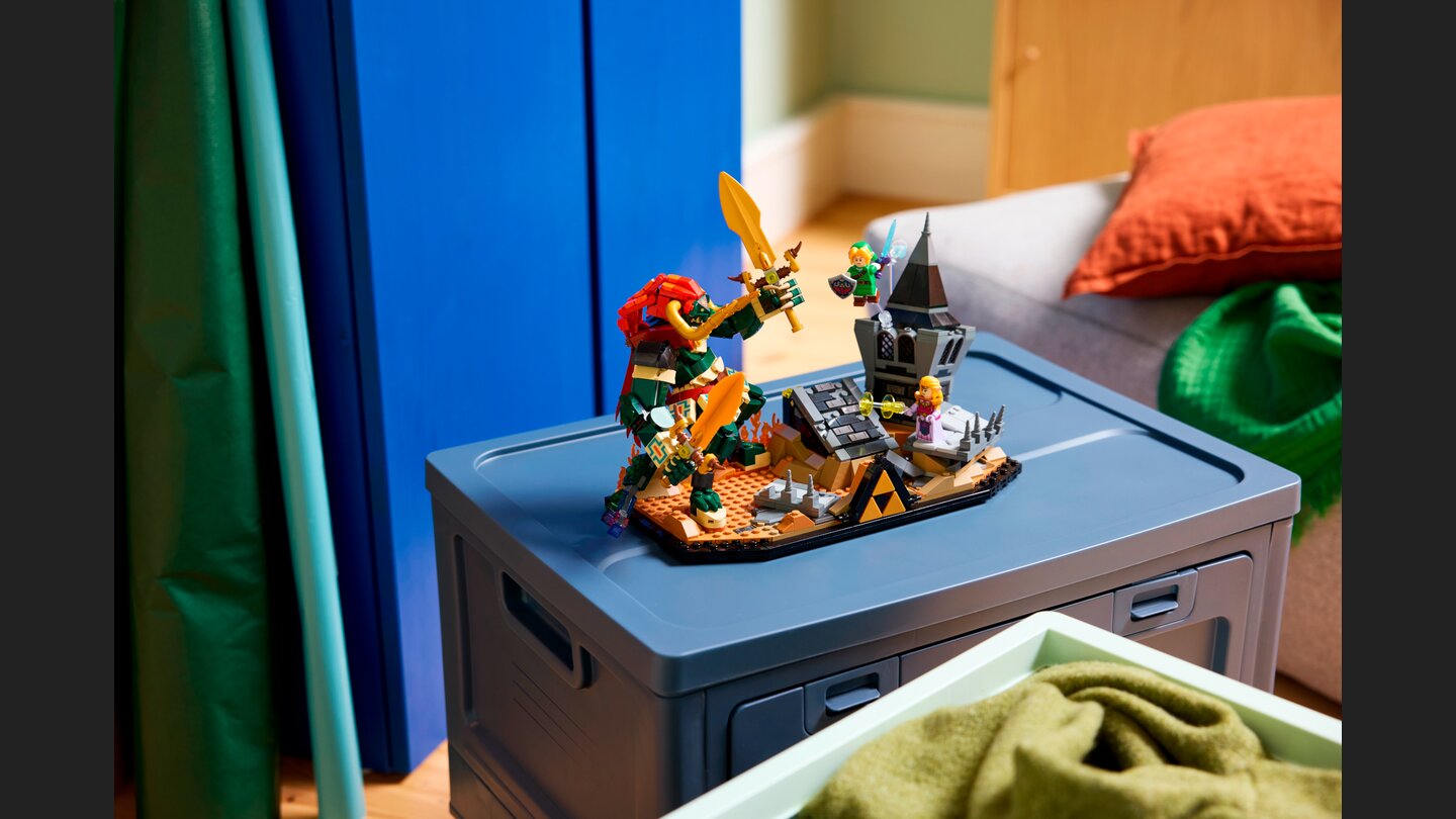 The Legend of Zelda - LEGO Ocarina of Time Diorama