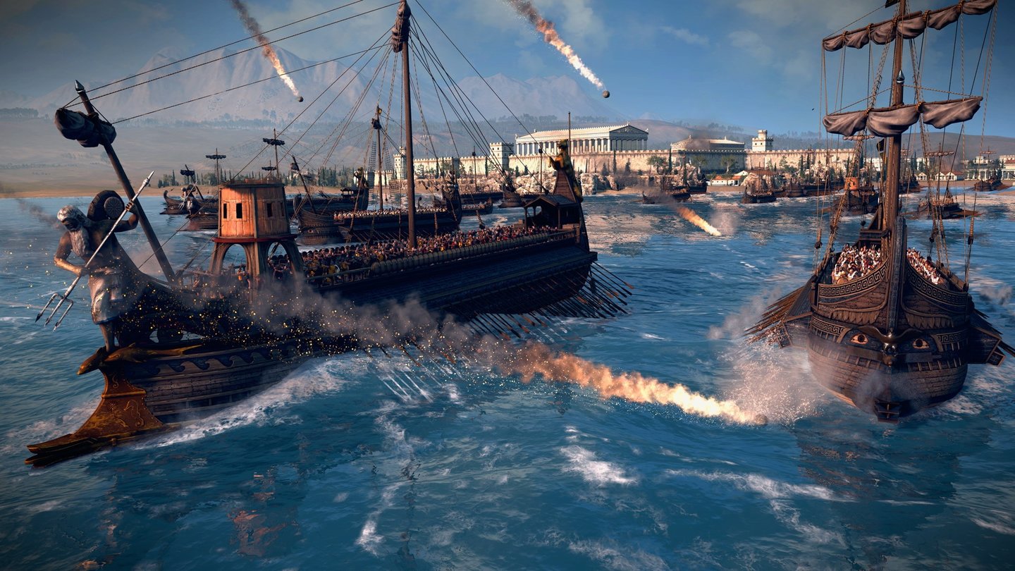 Total War: Rome 2Schiffe und Landeinheiten dürfen erstmals auf derselben Karte kämpfen, diese Flotte beschützt eine Stadt.