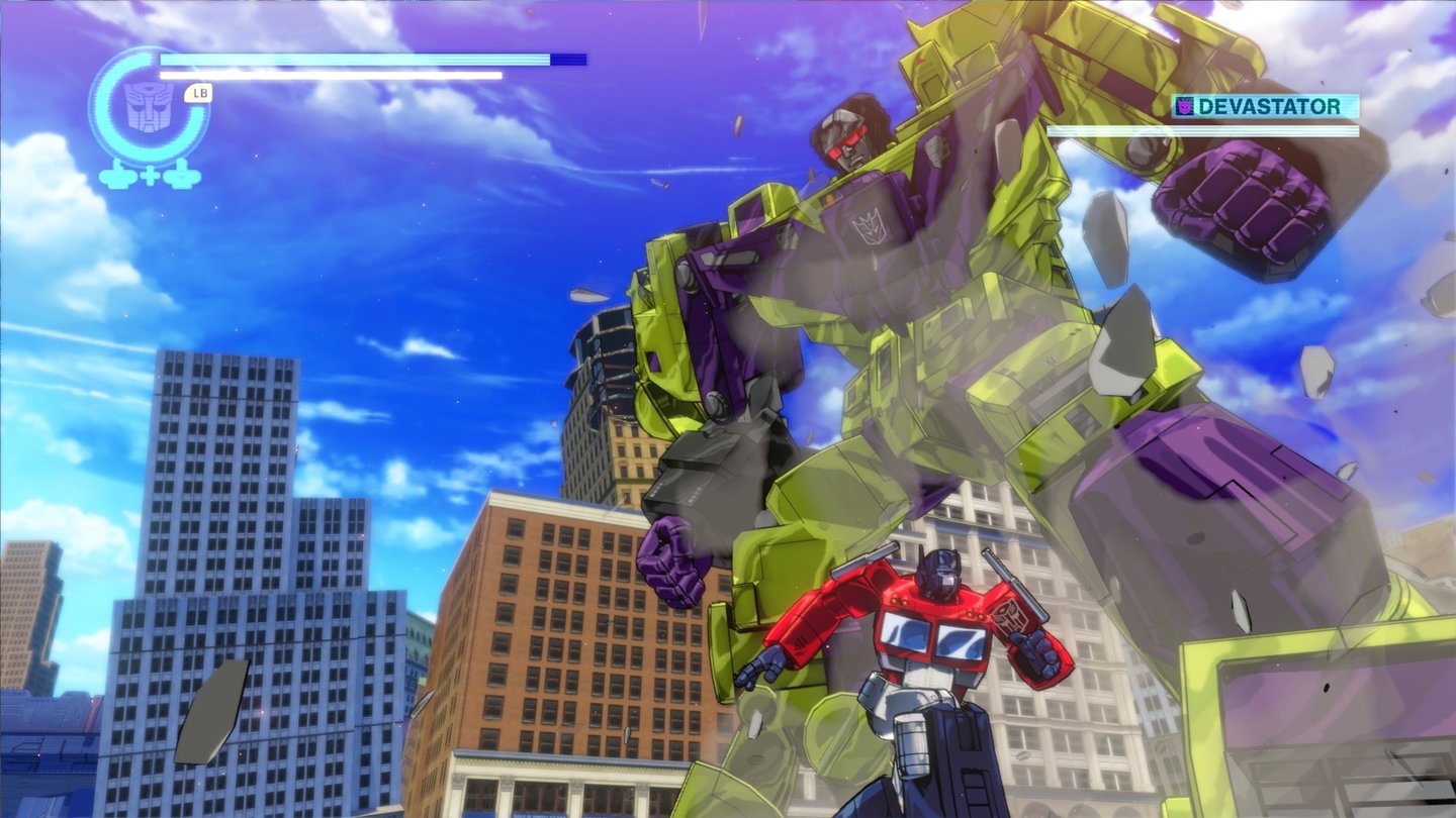 Transformers: DevastationDie Bossgegner sind teilweise riesig: Decepticon-Combiner Devastator könnte Optimus Prime bequem zertreten.