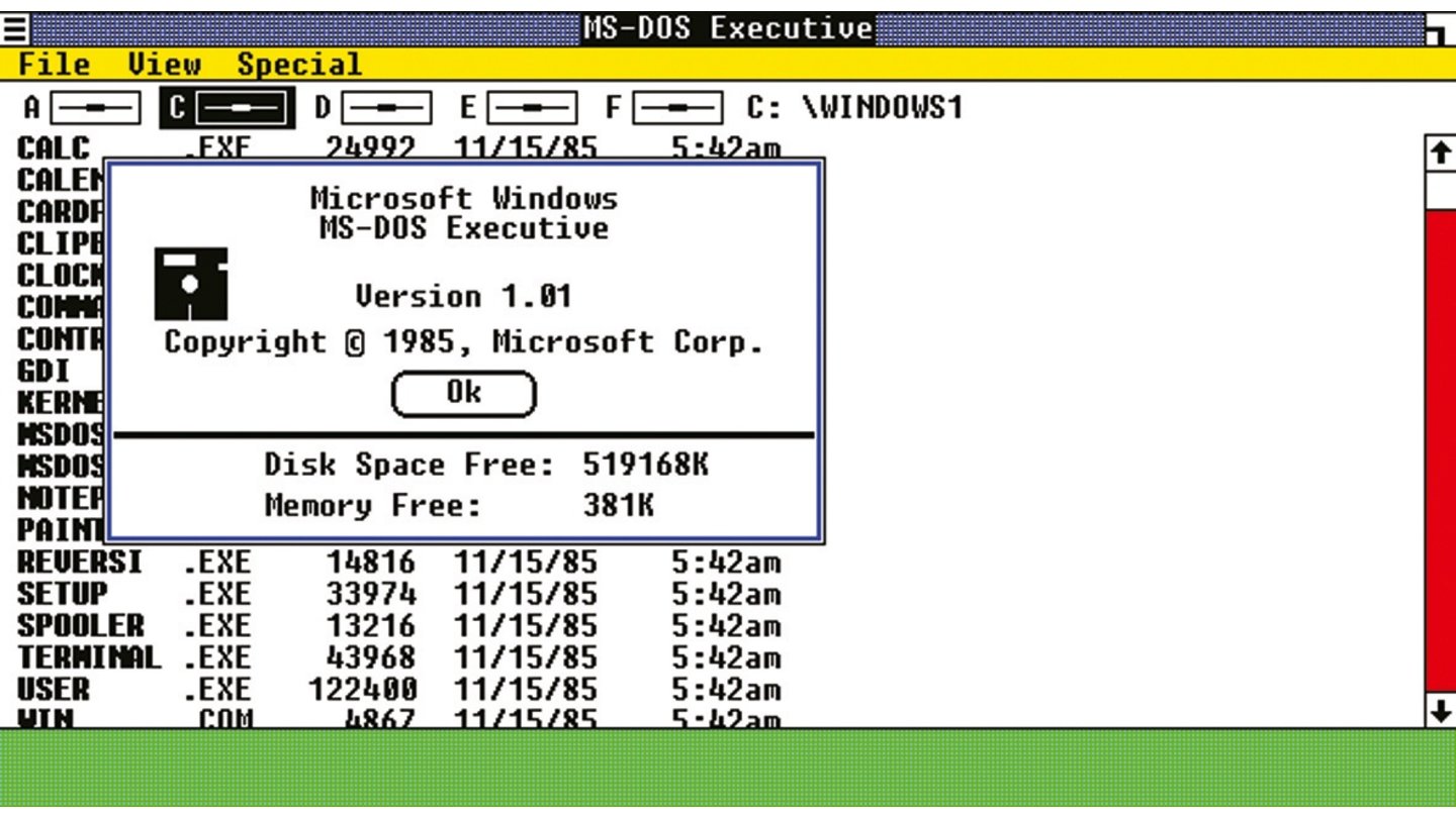 Windows 1.0 (1985)Mit Windows 1.0 startete Microsoft seinen Versuch, einen grafischen Aufsatz für MS-DOS zu etablieren. Überlappende Fenster gab es aber erst ab Windows 2.0 von 1987.