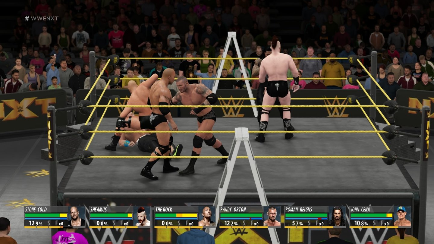 WWE 2K16Chaos vorprogrammiert: In WWE 2K16 tummeln sich bis zu sechs Wrestler gleichzeitig im Ring.