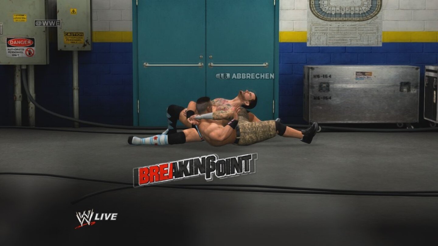 WWE13Submission Move: Wie gewohnt erscheint bei Aufgabegriffen die »Breaking Point«-Leiste.
