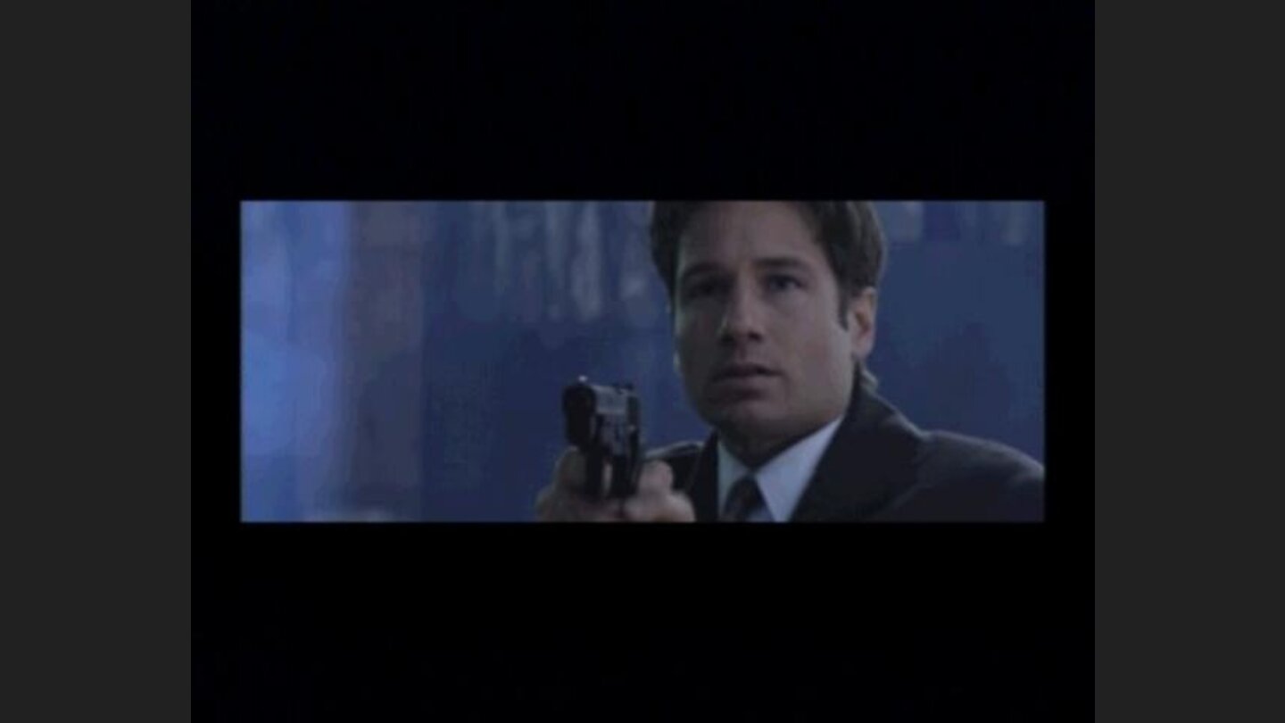 What you see of Moulder and Scully will mostly be in the intro until very late in the game when you actually get a chance to talk to them.