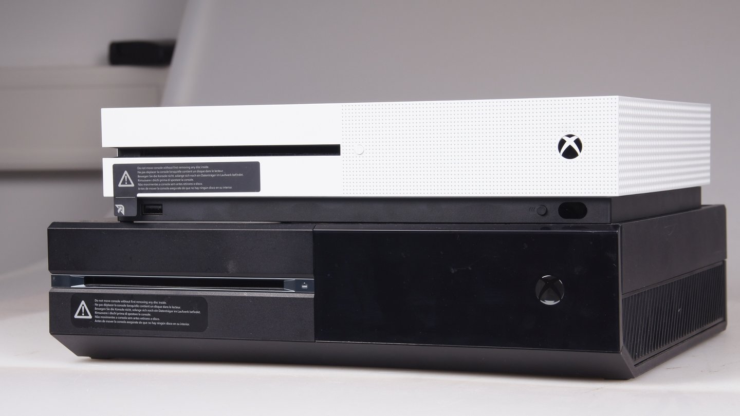 Xbox One S versus Xbox One - Größenvergleich