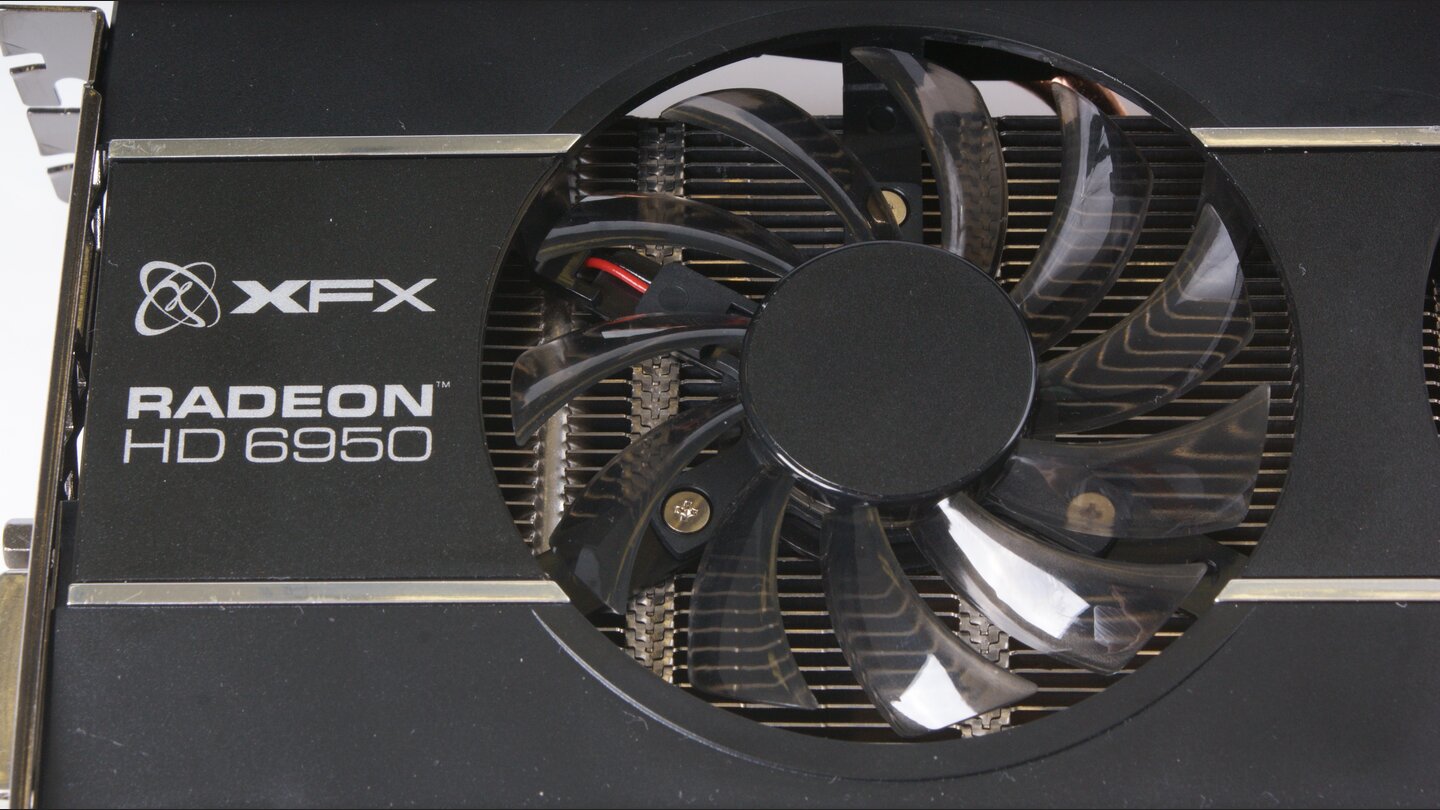 XFX Radeon HD 6950 XXX Dual-Fan