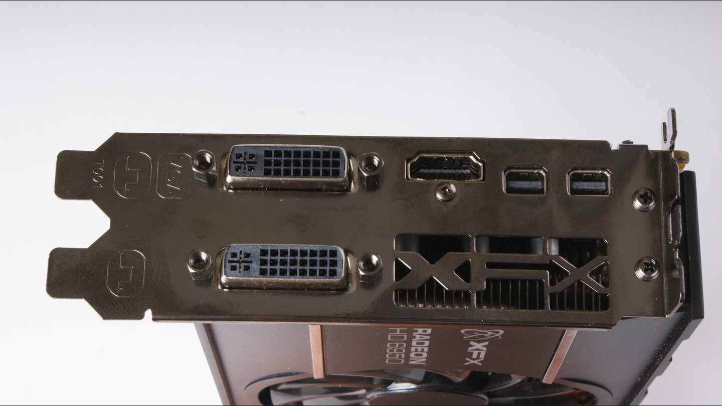 XFX Radeon HD 6950 XXX Dual-Fan