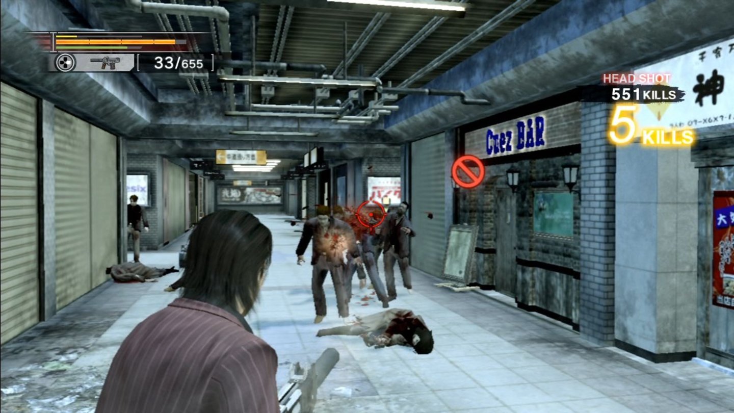 Yakuza: Dead SoulsDie Zombie-Apokalypse verwandelt das eigentlich bunte Tokio in eine kaputte, graue Stadt.