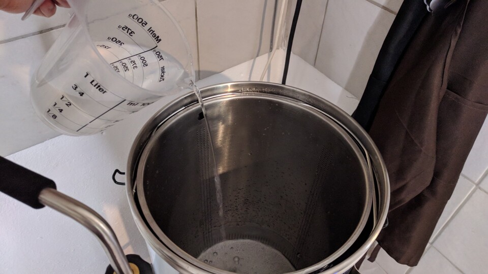 Auch das Wasser hat einen signifikanten Einfluss auf euer Bier. Ich habe eine eigene Quelle in meiner Berggrotte am Haus. Einmal im Jahr solltet ihr euer Wasser untersuchen lassen. (Bildquelle: Nele WobkerGameStar Tech)