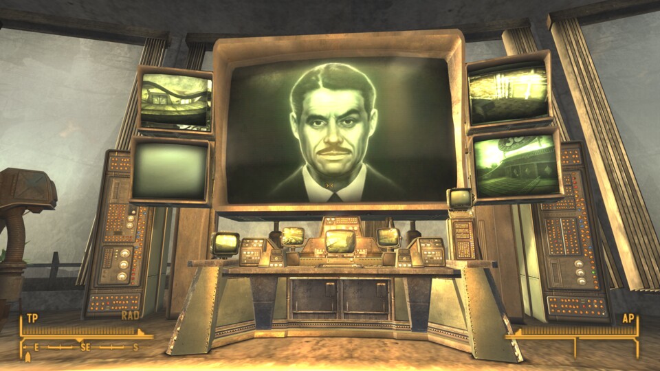 Seit 2077 ist Mr. House an einen Computer angeschlossen.