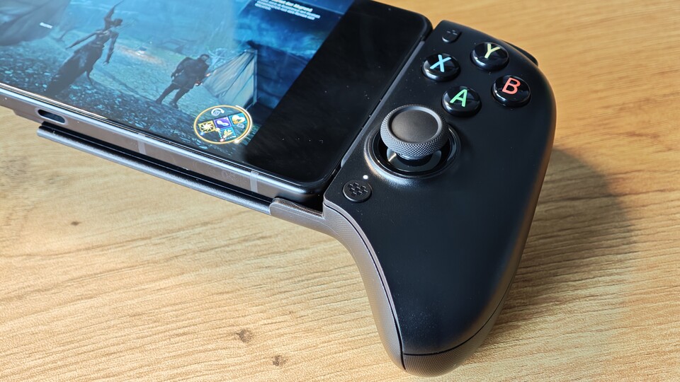 Die Tasten fühlen sich sehr ähnlich an wie beim Xbox Wireless-Controller. (Bildquelle: Duy Linh DinhGameStar Tech)