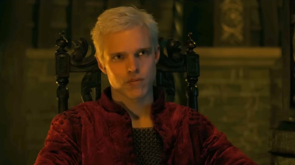 Aerion nutzt seine Position als Mitglied der Targaryen-Familie und der damit verbundenen Macht gerne aus. (Bildquelle: HBO)