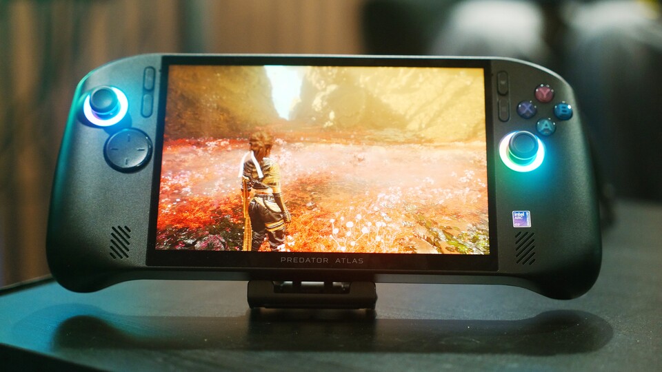 Acer hat den Analog-Sticks ein Upgrade verpasst. (Bildquelle: Duy Linh DinhGameStar Tech)