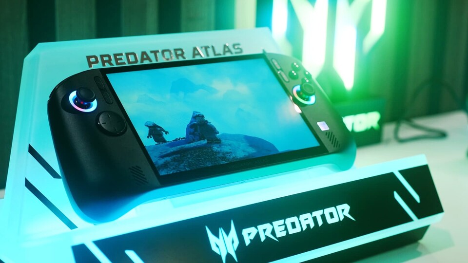 Die Lautsprecher des Acer Predator Atlas 8 sind nach vorne gerichtet. Ob sie gut klingen, kann ich euch noch nicht wirklich sagen, da es in der Halle viel zu laut war. (Bildquelle: Duy Linh DinhGameStar Tech)