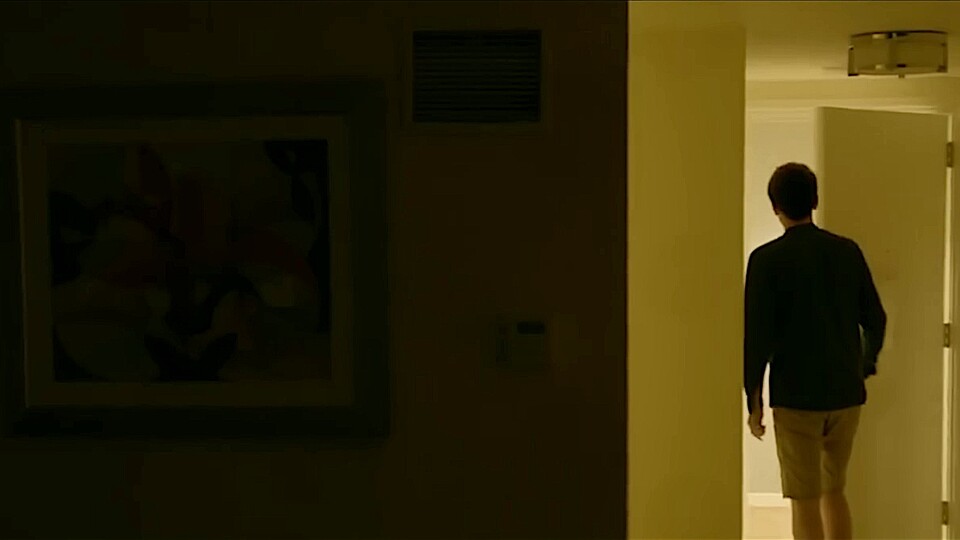 Auch wenn es abgedroschen klingt: Im Leben kann sich immer eine Tür öffnen, die zurück ins Licht führt. (Bild: YouTube, Alex)