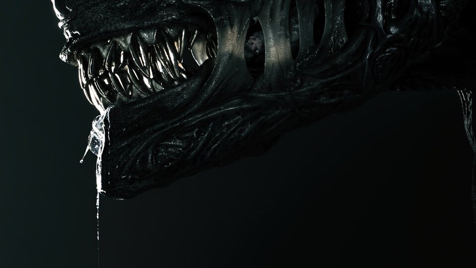 Bei der Präsentation zu Alien: Romulus verkündet Regisseur Fede Alvarez stolz: Der Xenomorph auf dem offiziellen Poster ist »echt« und keine CGI-Kreation. Bildquelle: DisneyLucasfilm