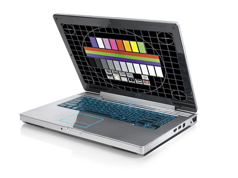 Erinnert ihr euch noch, als Laptops SO ausgesehen haben? Kauft euch das Surface Pro und lacht laut über die Größenunterschiede.