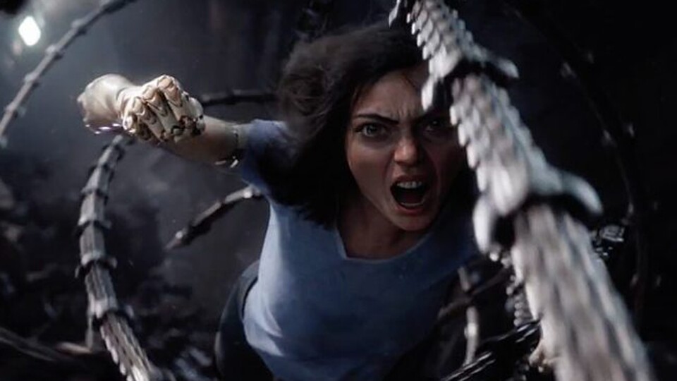 Im Trailer zu Alita: Battle Angel erkennt man Rosa Salazar als Titelheldin kaum wieder. 