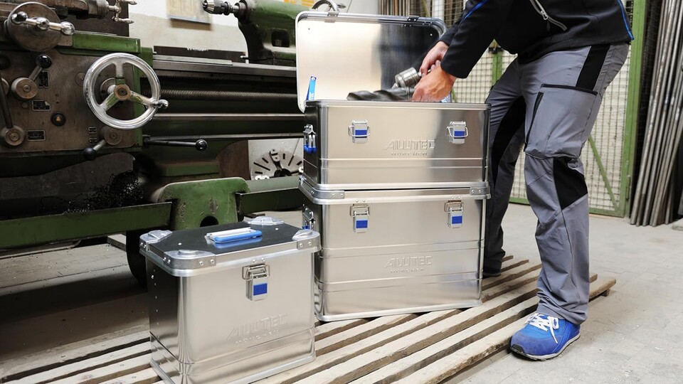 Die stabilen Alu-Boxen der INDUSTRY-Reihe haben eine 1mm dicke Aluminium-Hülle und dank der Ecken sind sie auch sehr gut stapelbar.