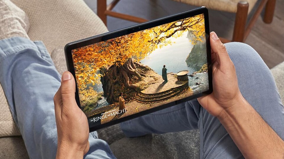 Ein TV mit großer Bildschirmdiagonale ist zwar ganz nett, aber den maximalen Streaming-Komfort bekommt ihr mit einem knackig scharfen Tablet auf der gemütlichen Couch!