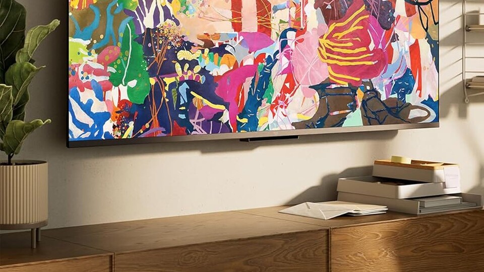 Die kleine, schwarze Leiste erkennt auf Wunsch Bewegungen im Raum und aktiviert den Kunstwerk-Modus.