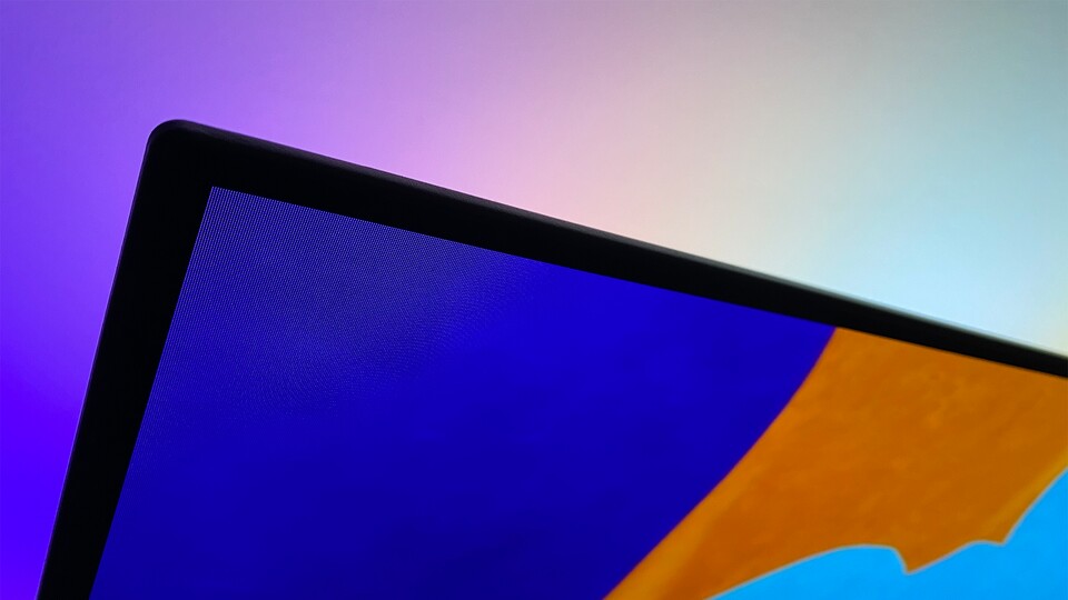 Wer braucht schon Kerzenlicht, wenn er einen Ambilight-TV und Kuschelrock hat?