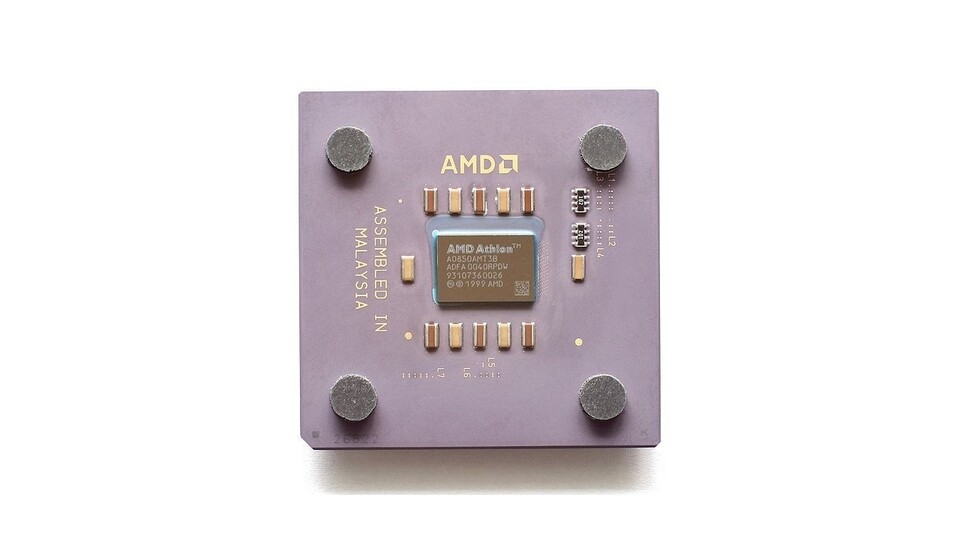Bei den Prozessoren gehört AMD schon damals zu den beiden wichtigen Herstellern, hier in Form eines Athlon-XP-Prozessors zu sehen.