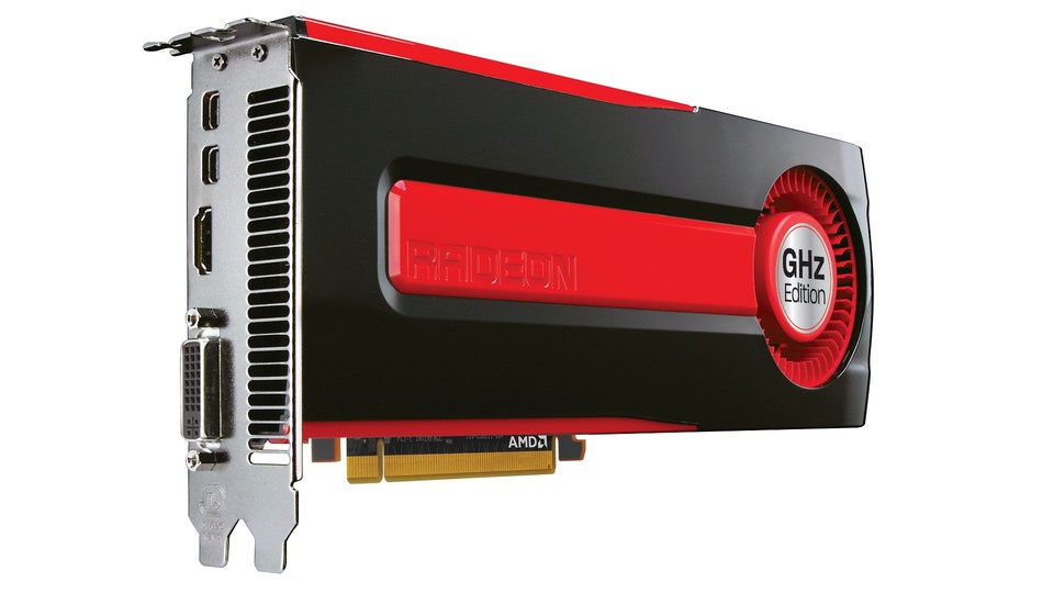 Die AMD Radeon HD 7970 GHz Edition unterscheidet sich nur mit Blick auf die Taktrate von der normalen Radeon HD 7970.