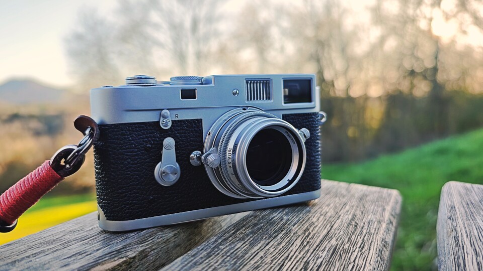 Die Leica M2 ist ein Traum. Voll mechanisch und gebaut, um Jahrzehnte zu halten. (Bildquelle: GameStar TechDuy Linh Dinh)