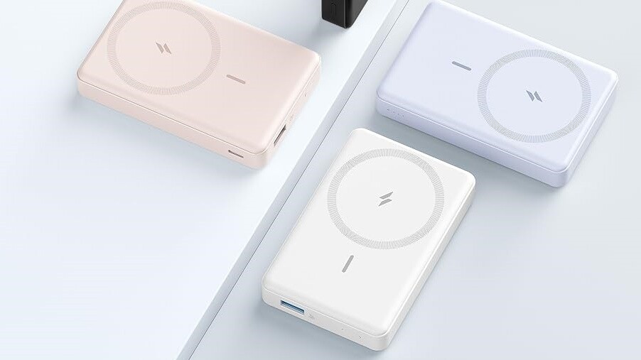 Mit einer solchen Powerbank könnt ihr auch auf das USB- Lightning-Kabel verzichten. (Bild: Anker)