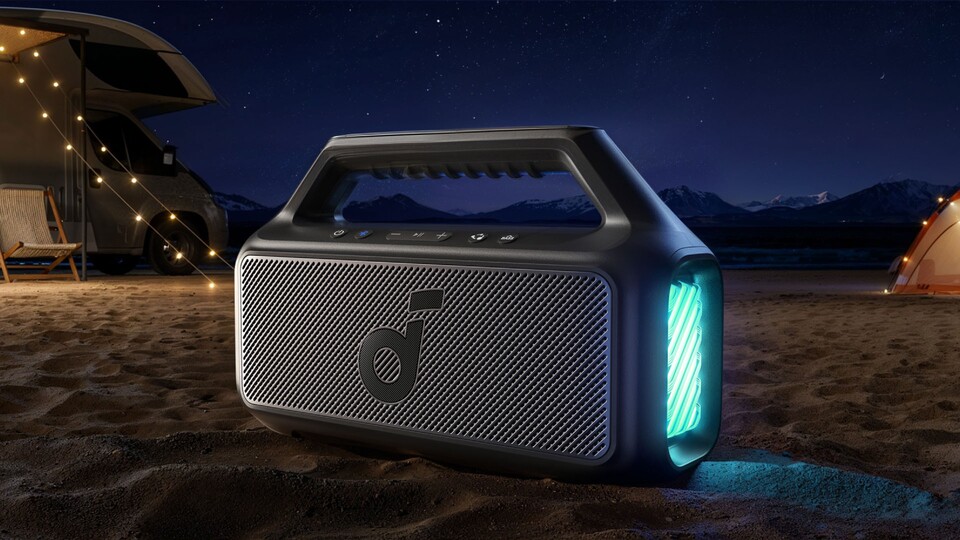 Dank IPX7-Zertifikat könnt ihr euch sicher sein, dass dieser Lautsprecher nicht so schnell den Geist aufgibt – auch nicht unter Wasser.