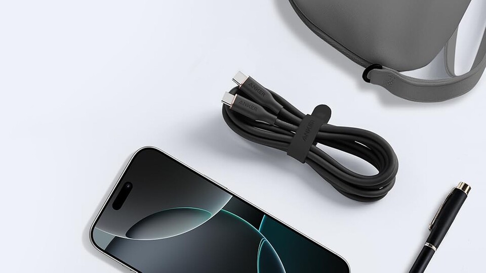 Von diesem Silikon-Kabel habe ich mir glatt noch ein zweites geholt, um mein Steam Deck und Smartphone gleichzeitig laden zu können.