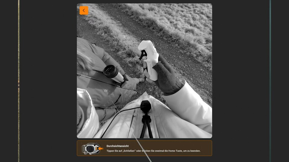 Wenn ihr die Brille aufhabt, seid ihr praktisch blind! Zum Glück gibt es die Live-Ansicht. Damit seht ihr eure direkte Umgebung wieder einigermaßen. (Bild: Patrick Schneider, GameStar Tech)