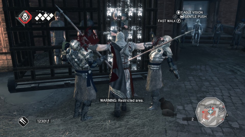 Mit seinen versteckten Klingen kann Ezio zwei Gegner gleichzeitig ausschalten.