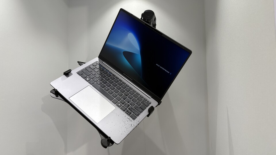 Das neue Asus Expertbook ist besonders robust. (Bildquelle: Jakob ErckertGameStar Tech)