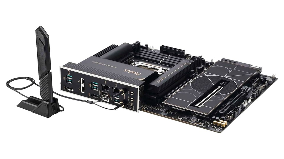 Dank der mitgelieferten Funk-Antenne profitiert ihr mit diesem Mainboard von blitzschnellem WiFi, falls ihr kein Lan-Kabel verlegen könnt oder wollt.