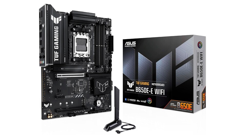 Im Lieferumfang ist eine passende Wi-Fi Antenne enthalten, die ihr einfach hinten in das Mainboard schrauben könnt.