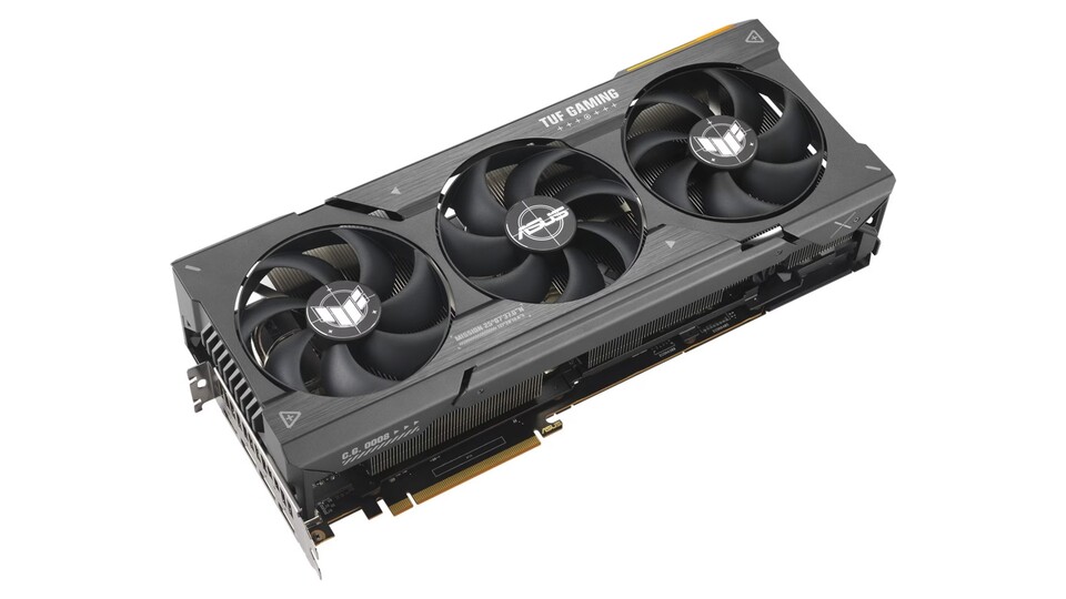 Drei enorm tüchtige Axial-Tech-Lüfter garantieren, dass die ASUS TUF RX 7700 XT OC euch jederzeit bestmögliche Rechenkapazitäten zur Verfügung stellen kann!
