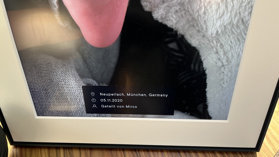 Über die Touch-Leiste könnt ihr euch auch Bildinformationen anzeigen lassen oder Bilder entfernen. (Bildquelle: Mirco KämpferGameStar Tech)