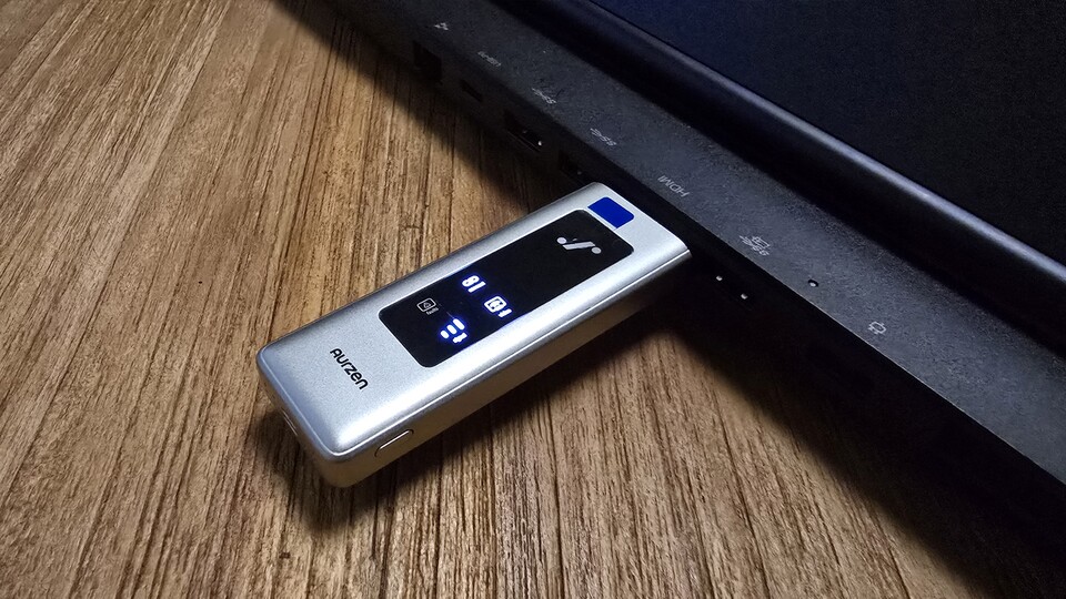 Per separat erhältlichem HDMI-Sender kann jeder beliebige Inhalt bei geringer Latenz übertragen werden.