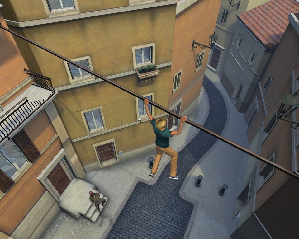 In Rom hangelt George über die Straße zur Zielwohnung.