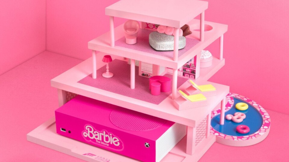 Die Barbie-Xbox kommt mit ihrem eigenen Traumhaus angereist - natürlich alles in prächtigem pink.